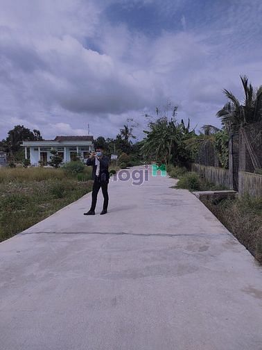 Hình ảnh Bán lô đất 100m2 bình Chánh Giá 500 triệu sổ Hồng riêng