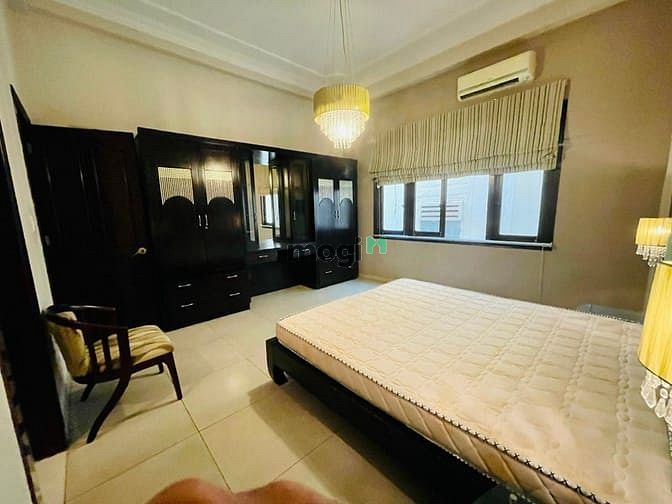 Hình ảnh Bán biệt thự lê văn sỹ quận 3 12*21m 4 tầng