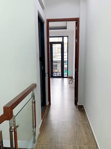 Hình ảnh Bán Nhà Cmt8, Tân Bình, Hẻm 6m, 42 M2, 3 Tầng Chỉ 7 Tỷ 5