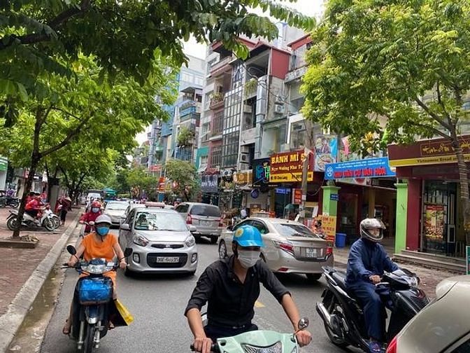 Hình ảnh Bán đất tặng nhà Chùa Láng, 56m2, 4 tầng, ô tô tránh, gần phố, 9.7 tỷ