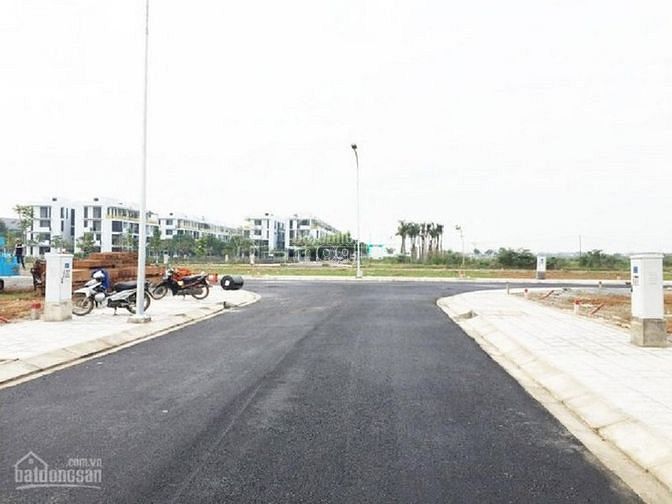 Hình ảnh Bán gấp đất nền khu phân lô, Cát Lái, Quận 2, 100m2, Nhỉnh 6tỷ 500 xíu