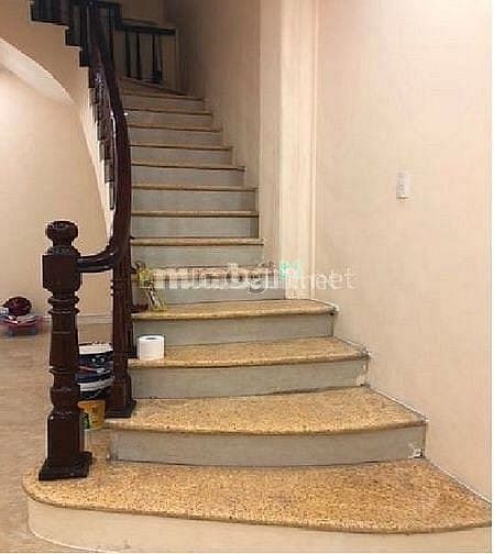 Hình ảnh Cho thuê nhà 5 tầng mặt phố Tôn Đức Thắng - Đống Đa
