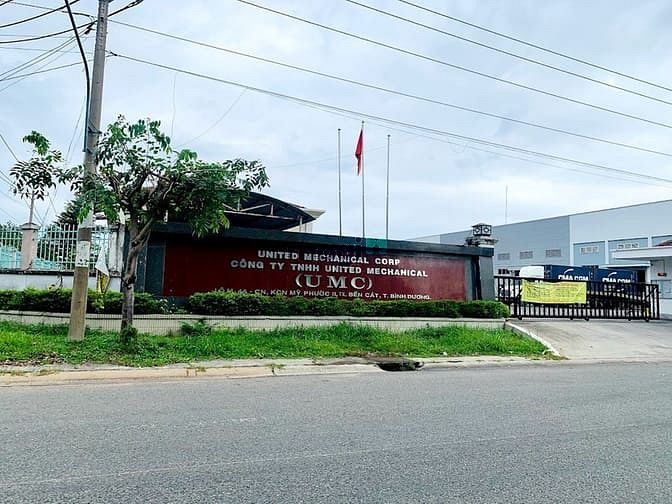 Hình ảnh Bán lô góc 2MT, sát chợ dân sinh, KDC sầm uất, SHR, tc 100%, Ngay chủ