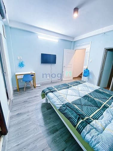Hình ảnh CHVD - Quận 1 - 1 Phòng ngủ - Cửa sổ lớn