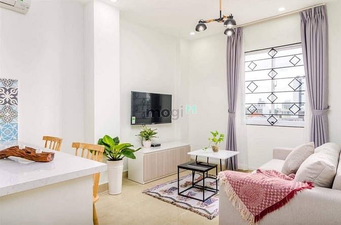 Hình ảnh phòng quận 1, full nội thất, giờ tự do, thang máy, mới 100%