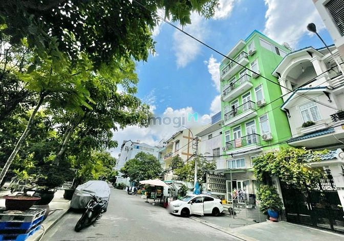 Hình ảnh Bán CHDV cao cấp đường số Lý Phục Man Q7