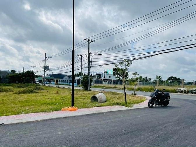 Hình ảnh Bán đất khu chợ Bình chánh - giá 1 tỷ 3 - Cách Nguyễn Văn Linh 4km
