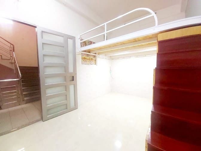 Hình ảnh ⭐⭐Phòng Cao Cấp gác xép MỚI TOANH, LẠC LONG QUÂN – 5’ Đến ĐH Văn Hiến