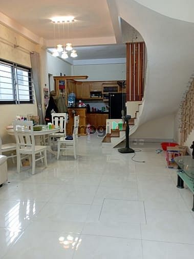 Hình ảnh Cần bán gấp căn nhà 3 tầng, DT 55,6m2 tại thôn Cự Đà, Đặng Xá
