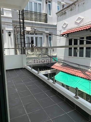 Hình ảnh HXH Q3 Ngang khủng  8M cực hiếm