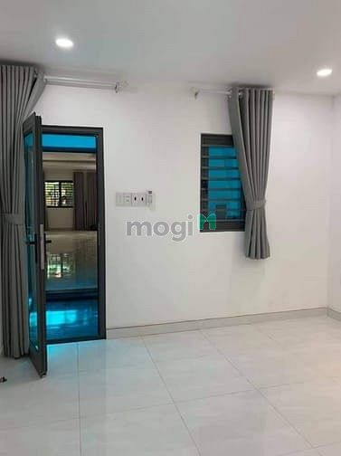 Hình ảnh HXH Q3 Ngang khủng  8M cực hiếm