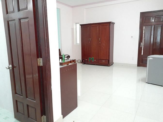 Hình ảnh Phòng full nội thất, Wc cực rộng, gần Lê Văn Thịnh
