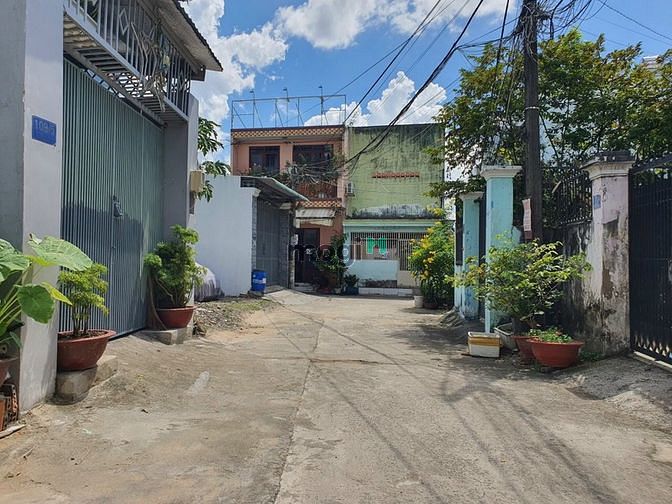 Hình ảnh Đất DT : 4,3x23,5=100m2 Hẻm 105, đường Trương Văn Hải, Tăng Nhơn Phú B