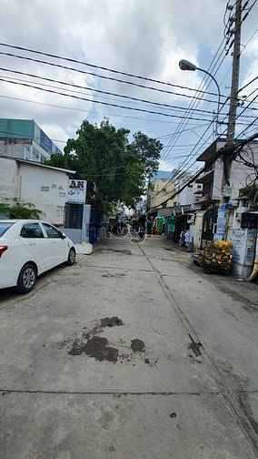 Hình ảnh Bán đất 2000m2 đường Quốc Lộ 13, phường Hiệp Bình Phước, Thủ Đức