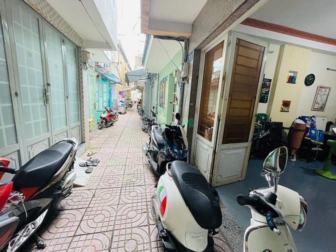 Hình ảnh Bán nhà Lũy Bán Bích, quận Tân Phú, 79.20m² SHR