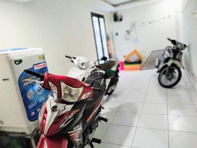 Hình ảnh Phòng trọ Trần Hưng Đạo quận 1 có ban công