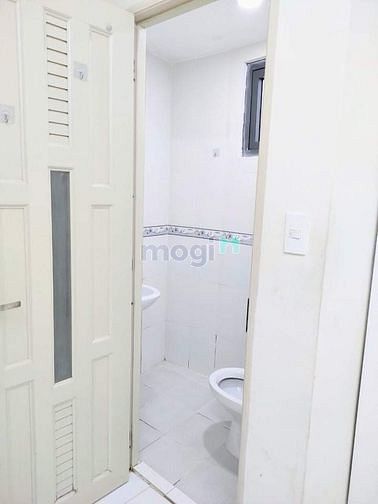 Hình ảnh Phòng trọ Trần Hưng Đạo quận 1 có ban công