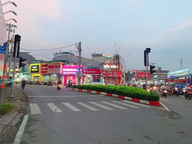 Hình ảnh Đất đẹp sau Himlam, TT Thủ Đức, ngang 4 vuông đẹp, đường xe hơi.