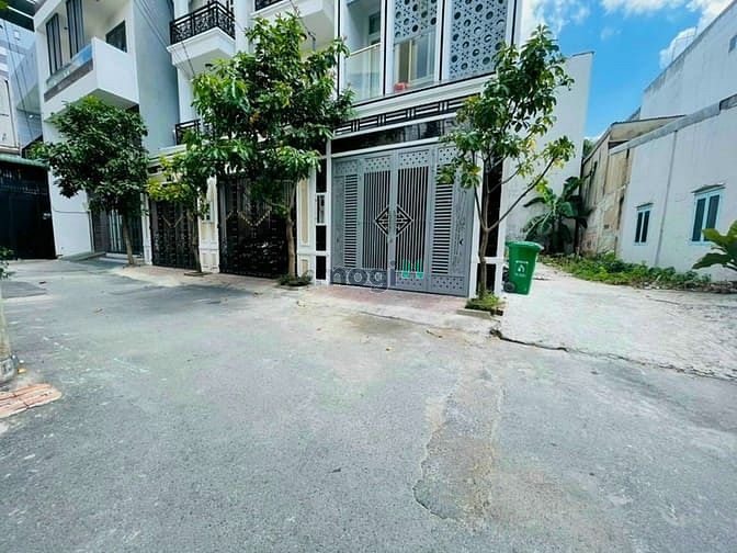 Hình ảnh Đất đẹp sau Himlam, TT Thủ Đức, ngang 4 vuông đẹp, đường xe hơi.