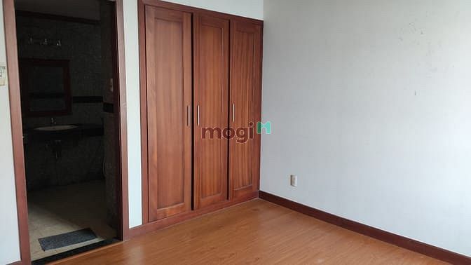Hình ảnh Cho thuê CH Hoàng Anh Giai Việt, Q8 - 115m2,2PN, 2WC, Full nội thất.