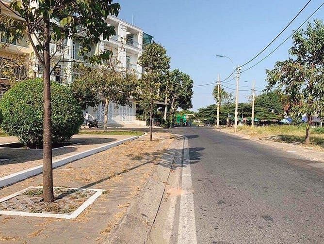 Hình ảnh Chính chủ sang ngay 105m2 thổ cư view Công viên  , Sổ Riêng