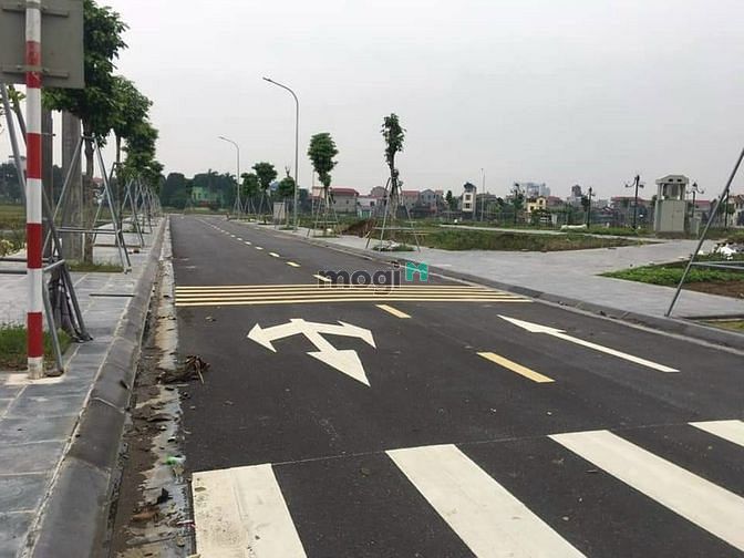 Hình ảnh Bán đất số thửa 25 – Thái Bình, Mai Lâm. DT 80m2, Mt 5m. Giá: 70tr/m2