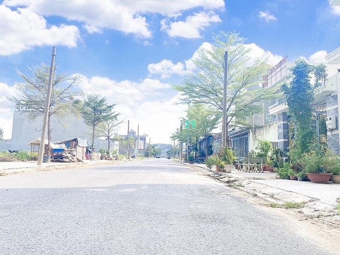 Hình ảnh cần bán gấp đất thổ cư (85m2) cách vòng xoay trần văn giàu 100m