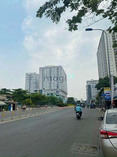 Hình ảnh Nhà MT Phan Văn Trị 5x 25 Đối diên Emart Giá 46tr/tháng