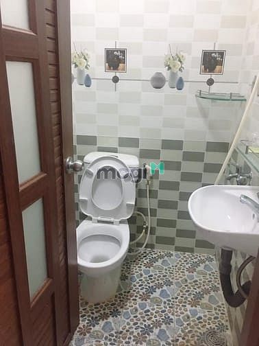 Hình ảnh Bán Nhà Bà Hạt, Quận 10, 50m2, KD Tốt, Chỉ 4.7 Tỷ.