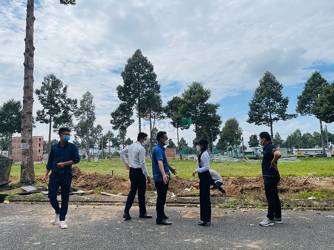 Hình ảnh Lô đất trục thông đường 14m giá rẻ nhất dự án Stella Mega City