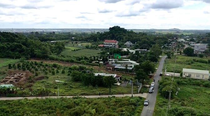Hình ảnh Đất nền siêu hot để Trang MB66.COM Chính Thức - MB 66 Uy Tín ,xã Châu Pha - Phú Mỹ