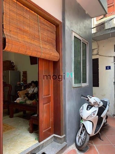 Hình ảnh Nhà Tôn Đức Thắng, 29m2, 5 tầng, mt 3.5m, ở ngay, 2.68 tỷ