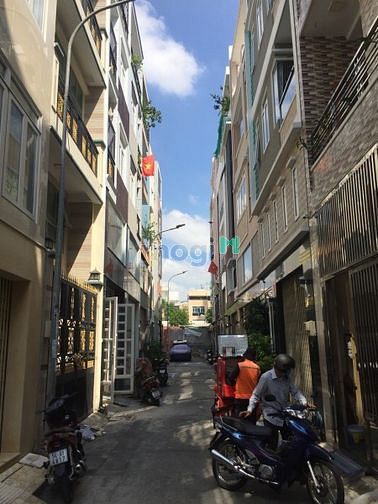 Hình ảnh Bán Lô Đất Lạc Long Quân, Tặng Gpxd 4 Tấm, 44 M2 Chỉ 6 Tỷ 5