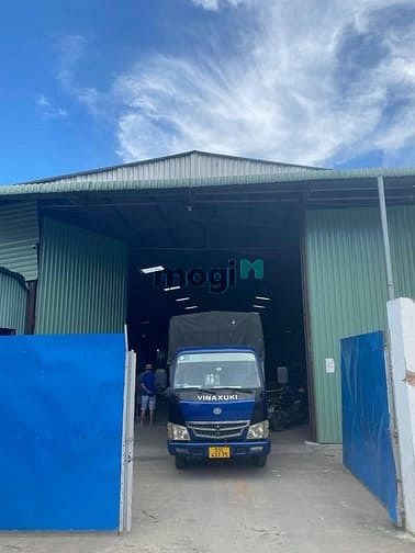 Hình ảnh Cho thuê kho đường Bưng Ông Thoàn - 2500m2 - 180 triệu/tháng
