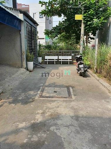Hình ảnh Bán gấp lô đất 65.5m2 hẻm 4m đường Cây Keo Tam PHú, giá 3ty95 Thương l
