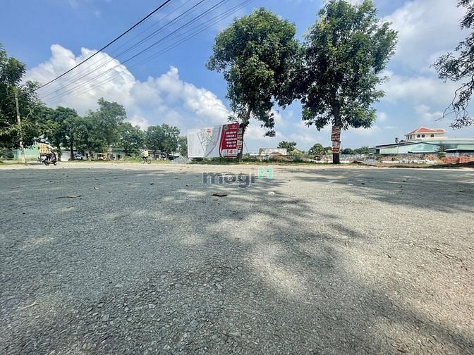Hình ảnh Bán đất thổ 130m2 ngay trung tâm TT Bến Lức, có sổ hồng riêng