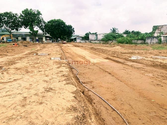 Hình ảnh Bán đất thổ 130m2 ngay trung tâm TT Bến Lức, có sổ hồng riêng