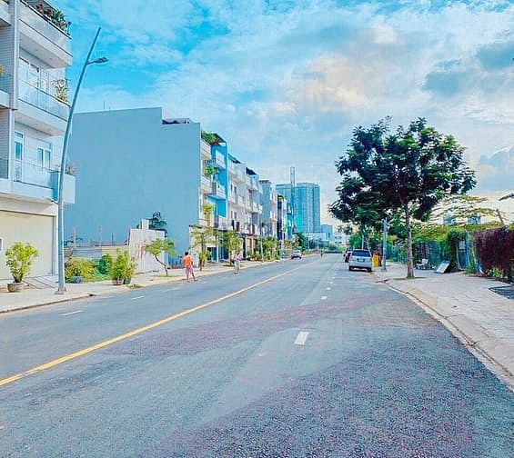 Hình ảnh Sang lô góc 100m2 2MT view chợ và KDC hiện hữu.