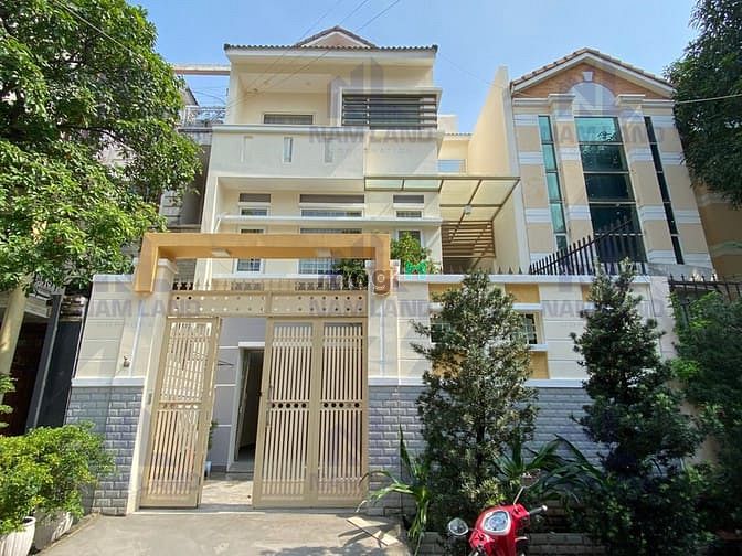 Hình ảnh Cho thuê Biệt thự đường 27, P Bình An, Q2 có hầm