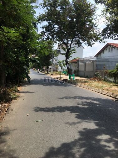 Hình ảnh Bán đất biệt thự quận 9 đường Đỗ Xuân Hợp kdc nam long sổ hồng