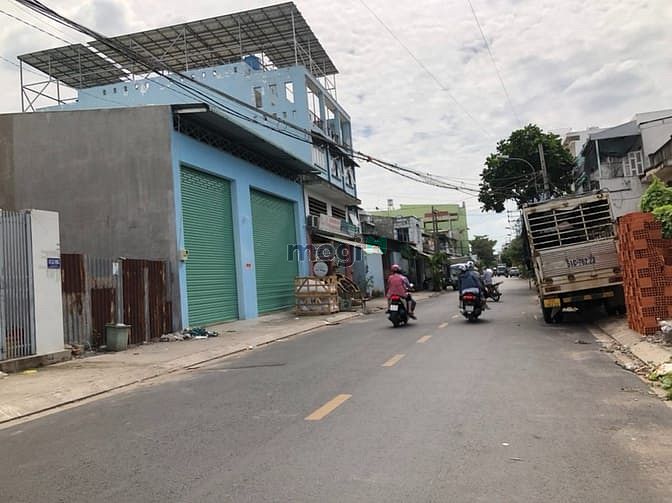 Hình ảnh Sở hữu lô đất vị trí vàng hẻm 413 lê văn quới, dt: 52m2, giá: 5.5 tỷ.