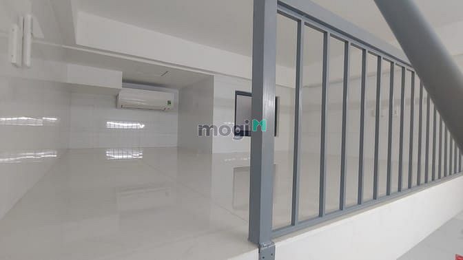 Hình ảnh 🌞Phòng rẻ, siêu thoáng với giếng trời- ban công