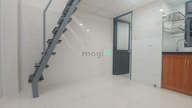 Hình ảnh 🌞Phòng rẻ, siêu thoáng với giếng trời- ban công
