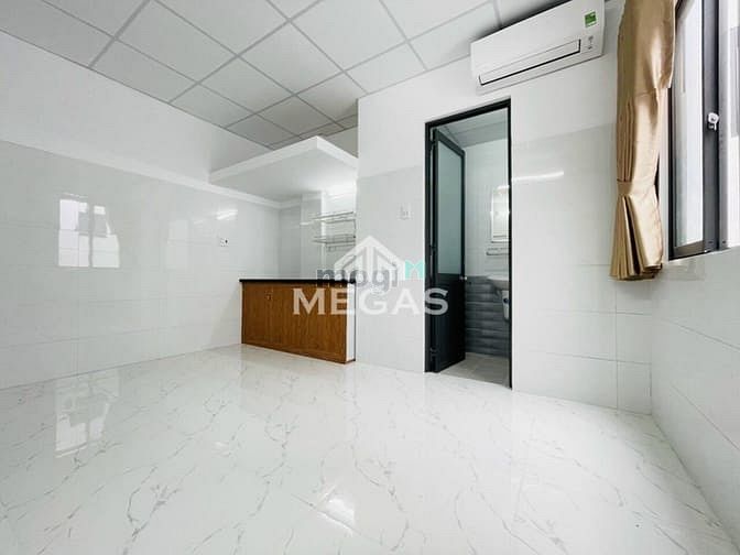 Hình ảnh Phòng máy lạnh, mới xây tại Thống Nhất quận Tân Phú