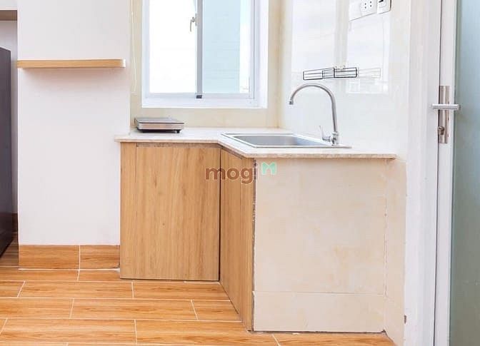 Hình ảnh Mb6623 nạp rút nhanh chóng Phan Đình Phùng, dạng studio cửa sổ thoáng mát, gần cầu công lý