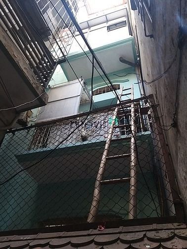 Hình ảnh Bán nhà nhỏ ngõ chợ khâm thiên