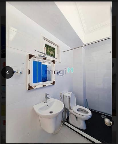 Hình ảnh Cho thuê phòng Q1 30m2 Ban công Hẻm oto