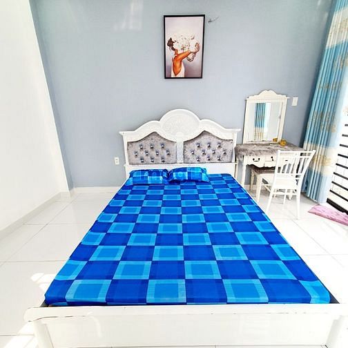 Hình ảnh Bán Gấp nhà góc hẻm xe hơi Phan Văn Trị Q5