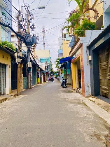 Hình ảnh Hẻm Xe Tải Thông - Phạm Văn Hai -  Tân Bình