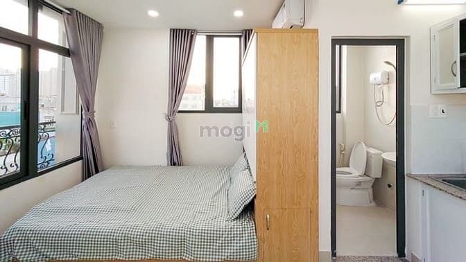 Hình ảnh Studio bancon thoáng giá rẻ Full NT Q7